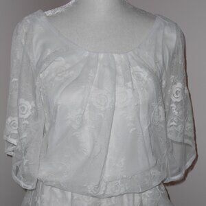Dress Barn Collection White Sheer Lined Short Sleeve Embroidered Roses Blouse-M